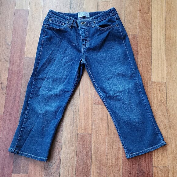 Signature by Levi Strauss Dark Wash Denim Cropped Jeans Size 10 - Picture 1 of 15